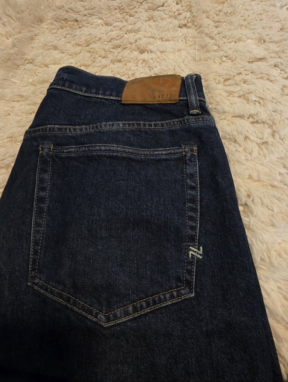 AE77 American Eagle Premium Vintage Womens Highrise Darkwash Straight Crop Sz 12 - Picture 6 of 6